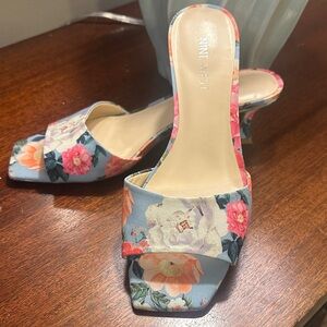 Nine West Light Blue Floral Open-Toe Slide Mules